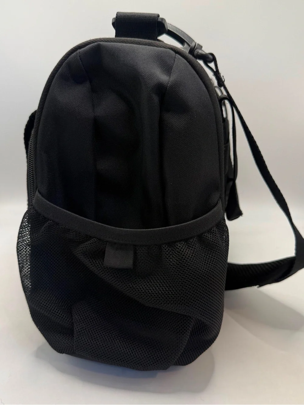 Six Pack Fitness Meal Prep Bag Black Insulated Travel Gym Cooler Shoulder Bag